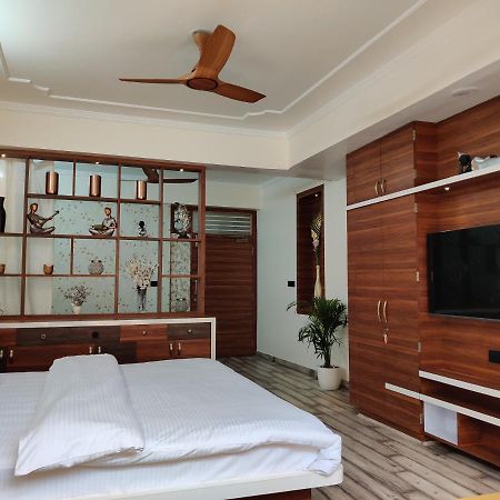 Shanti Villas - Luxury Home Stay Apartment ชัยปุระ ภายนอก รูปภาพ
