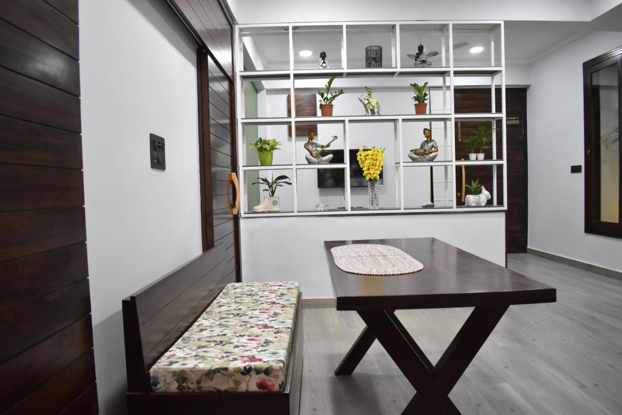 Shanti Villas - Luxury Home Stay Apartment ชัยปุระ ภายนอก รูปภาพ