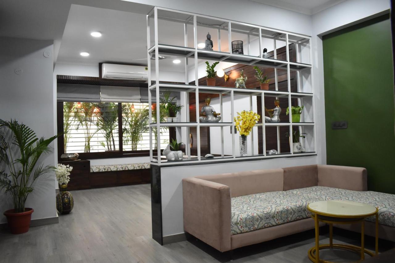 Shanti Villas - Luxury Home Stay Apartment ชัยปุระ ภายนอก รูปภาพ