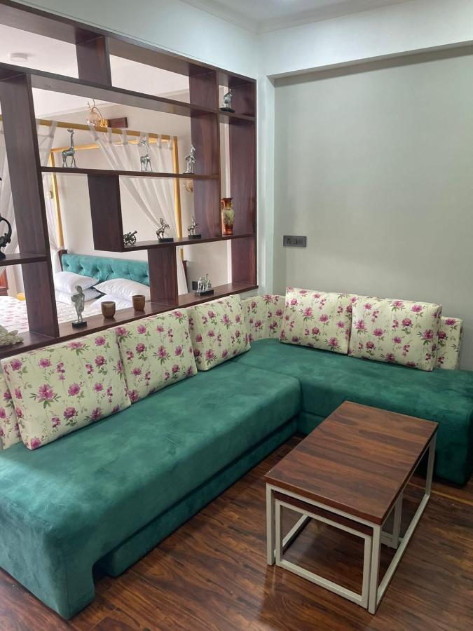 Shanti Villas - Luxury Home Stay Apartment ชัยปุระ ภายนอก รูปภาพ