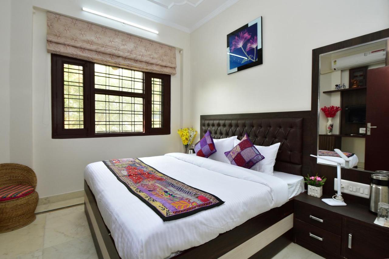 Shanti Villas - Luxury Home Stay Apartment ชัยปุระ ภายนอก รูปภาพ