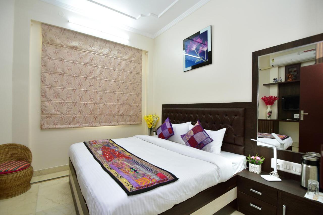 Shanti Villas - Luxury Home Stay Apartment ชัยปุระ ภายนอก รูปภาพ