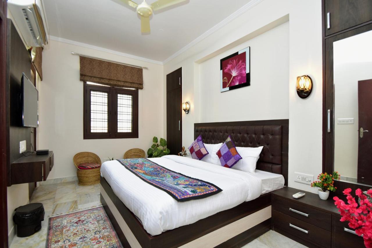 Shanti Villas - Luxury Home Stay Apartment ชัยปุระ ภายนอก รูปภาพ